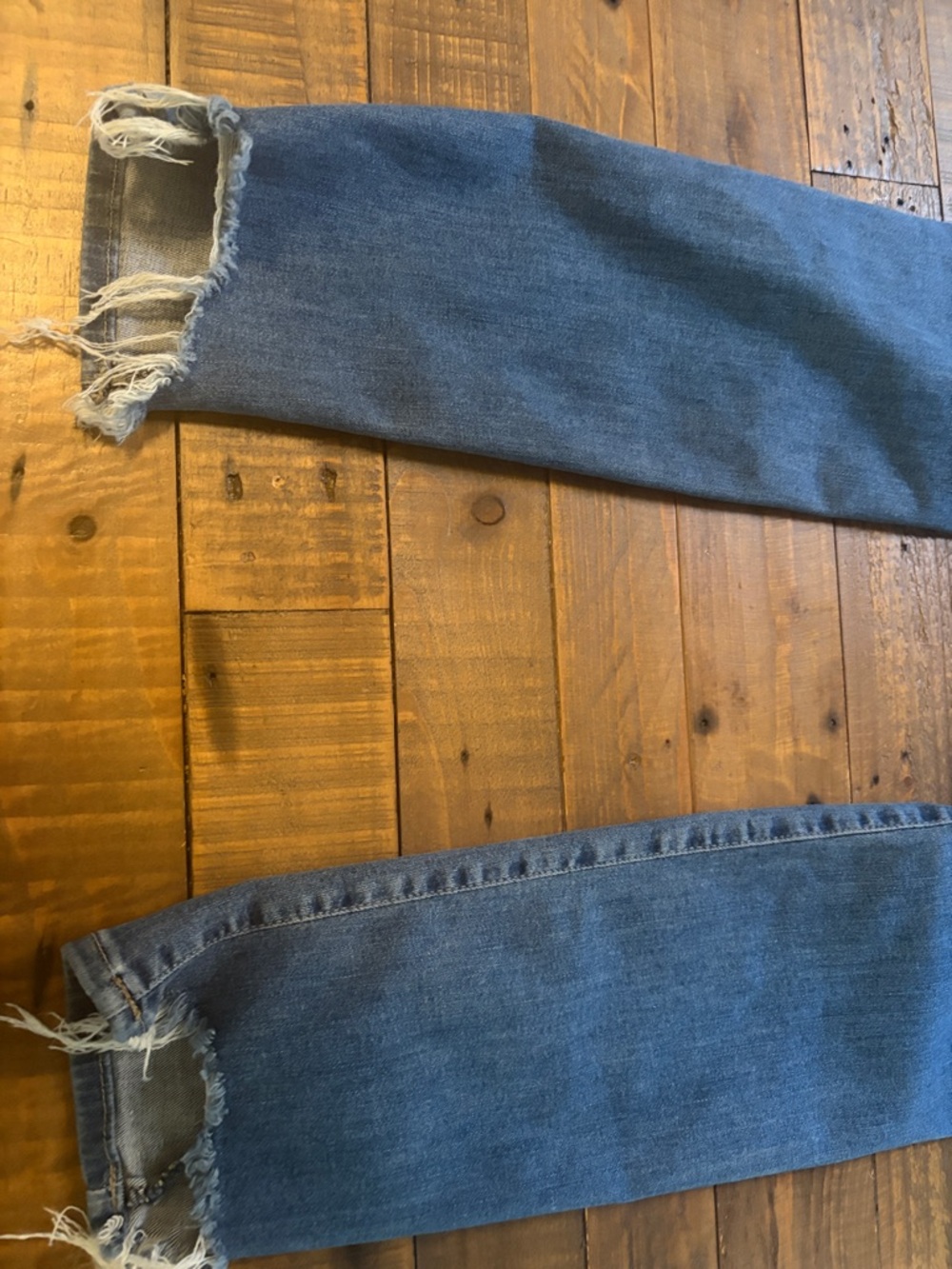 Lucky Brand Medium Blue Distressed Skinny Jeans - Picture 8 of 9